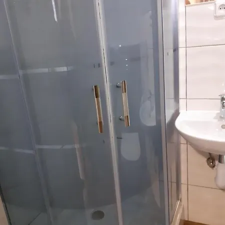 Goscinne Quarto em Acomodações Particulares